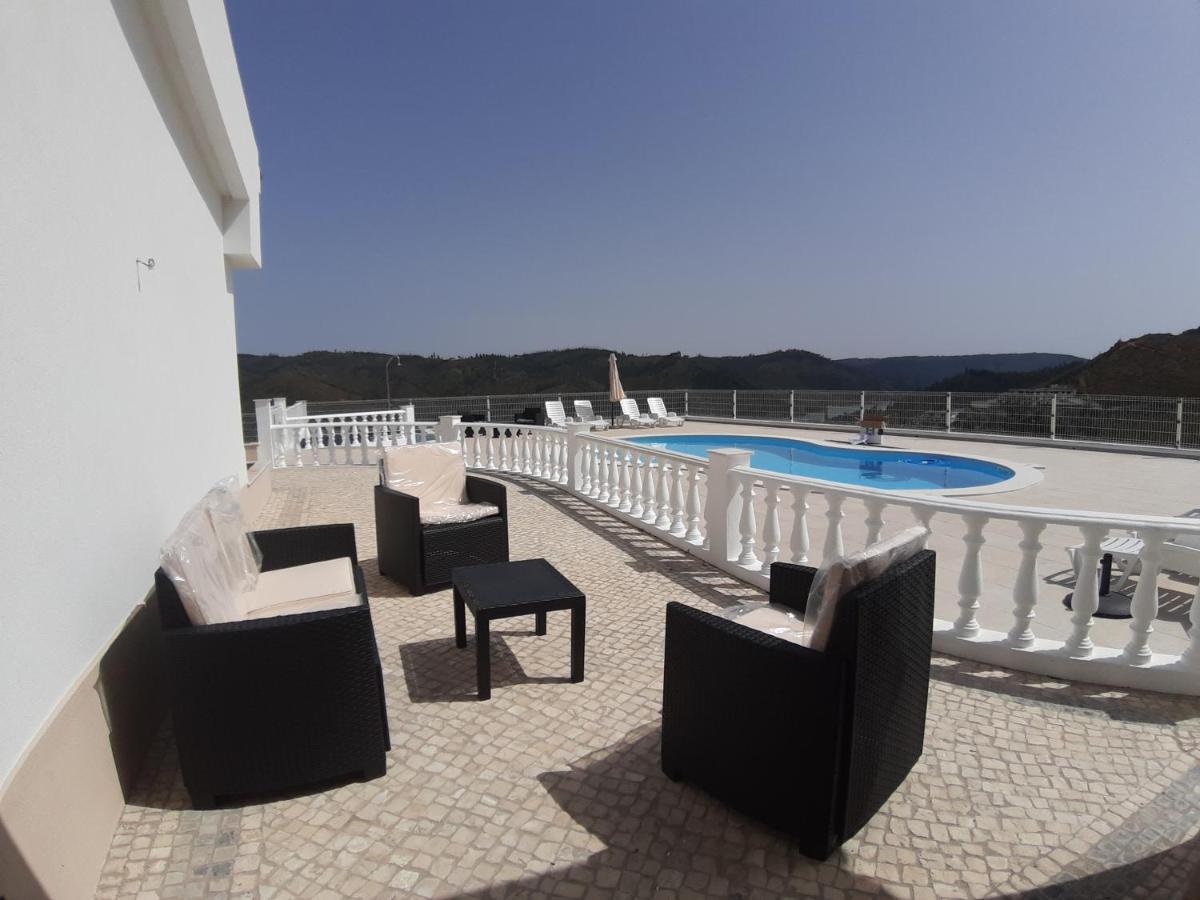 Lago Azul Villas Ferreira do Zezere Exterior photo