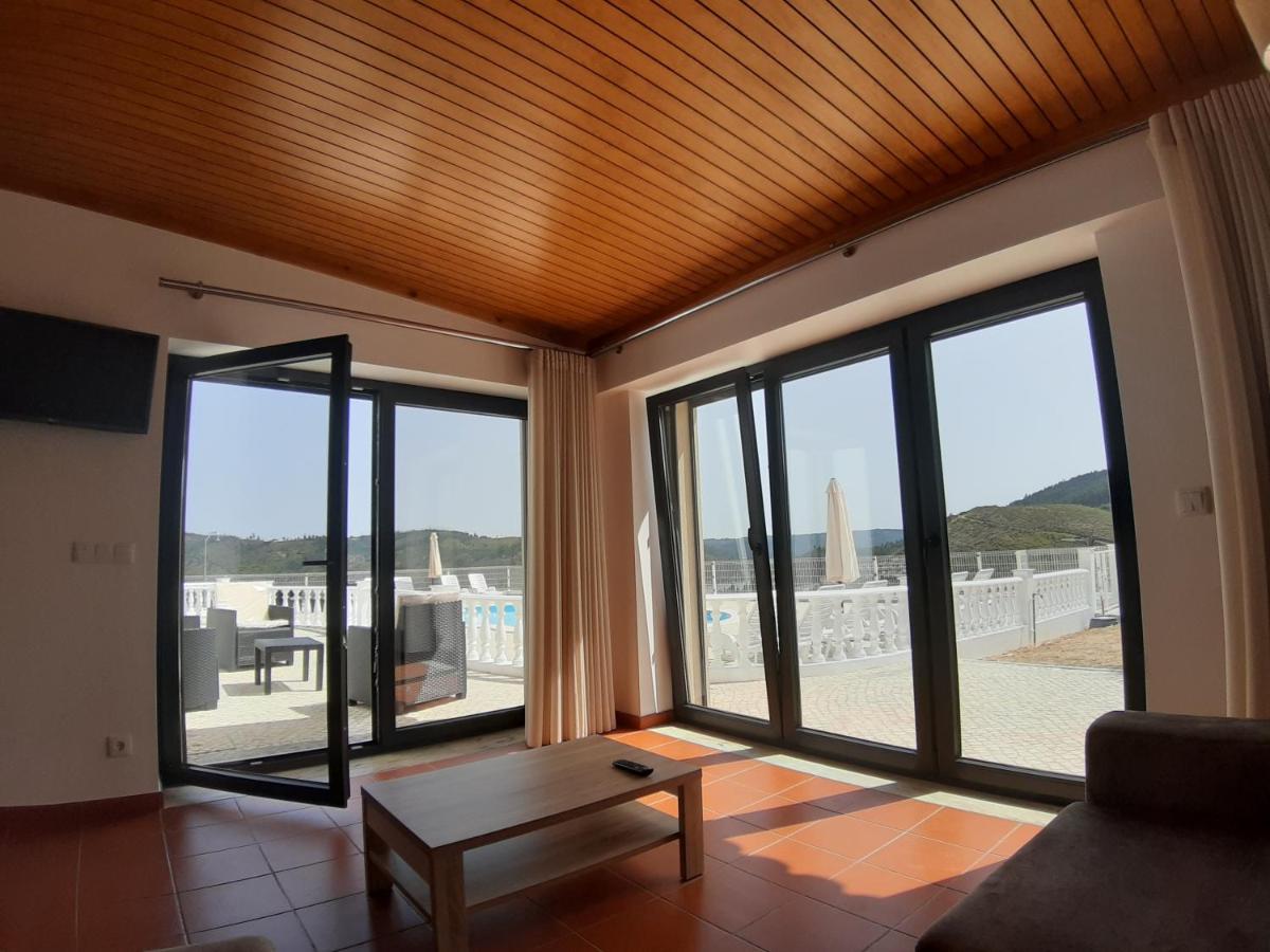 Lago Azul Villas Ferreira do Zezere Exterior photo