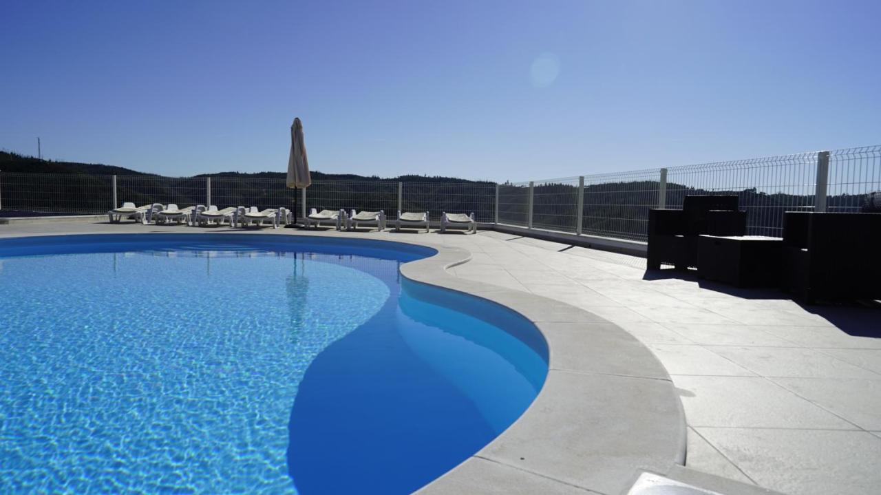 Lago Azul Villas Ferreira do Zezere Exterior photo