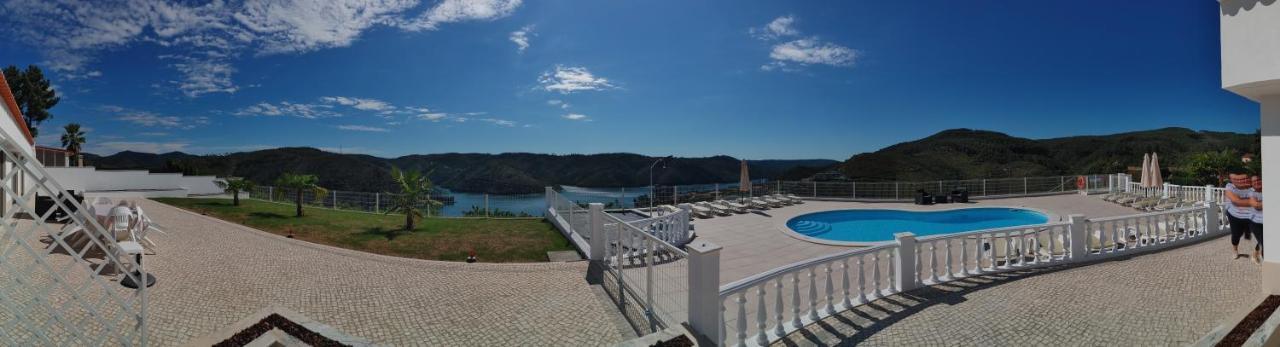 Lago Azul Villas Ferreira do Zezere Exterior photo