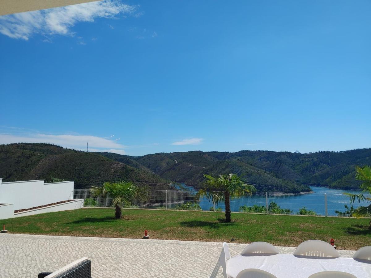 Lago Azul Villas Ferreira do Zezere Exterior photo