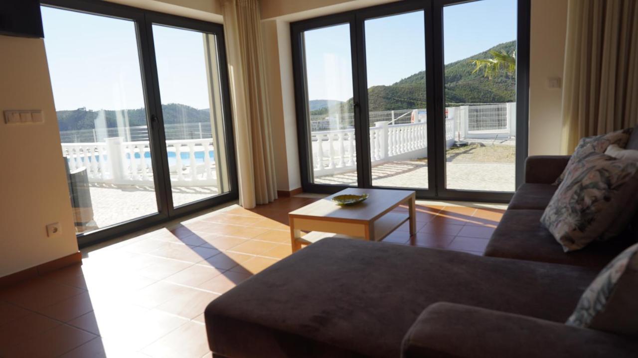 Lago Azul Villas Ferreira do Zezere Exterior photo