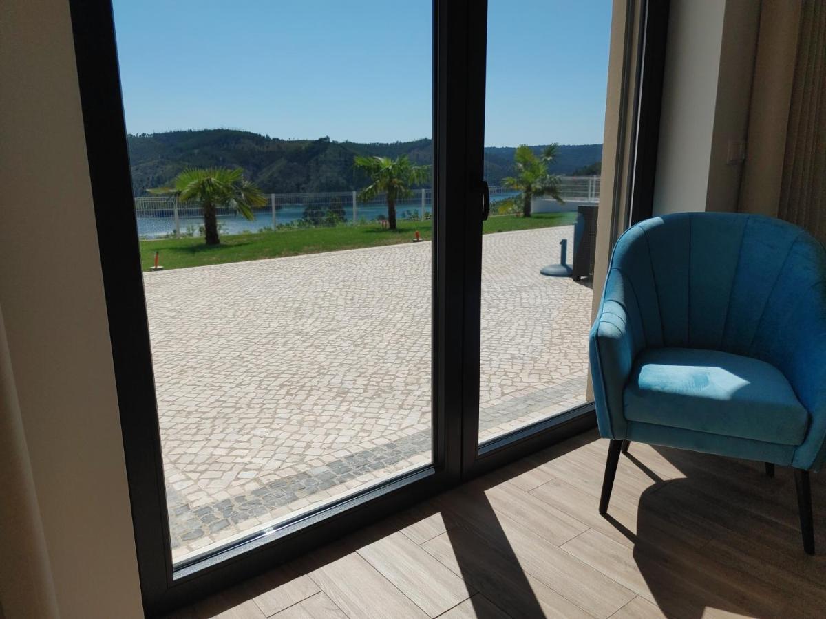 Lago Azul Villas Ferreira do Zezere Exterior photo