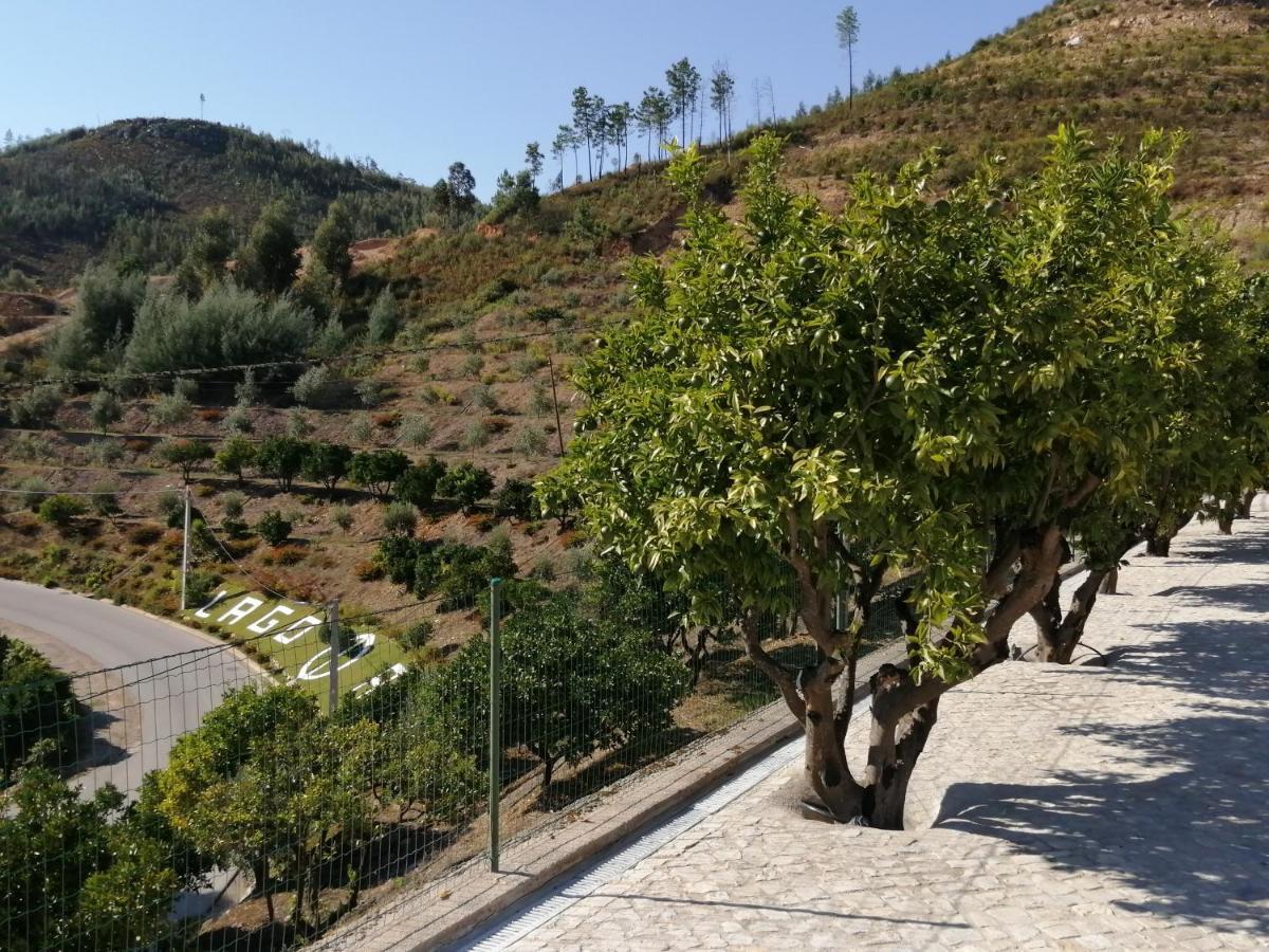 Lago Azul Villas Ferreira do Zezere Exterior photo